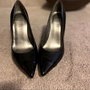 Black Guess heels 6.5